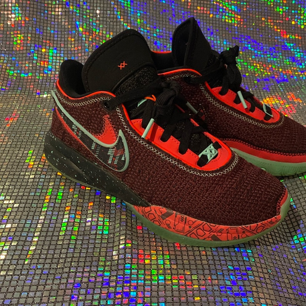 Nike LeBron XX Night Maroon/Black Youth Basketball Shoes🏀